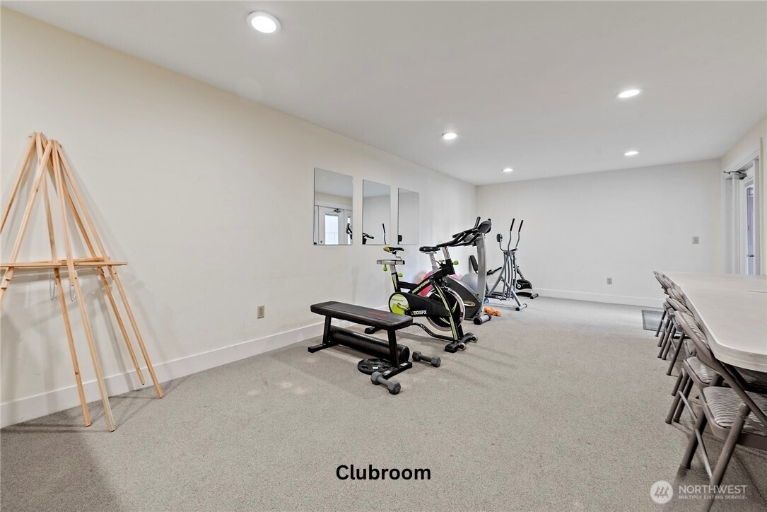 10501 8th Avenue NE #111, Seattle, WA 98125