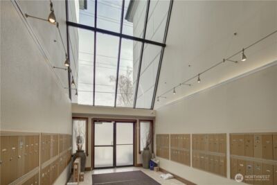 10501 8th Avenue NE #111, Seattle, WA 98125 - Photo 3