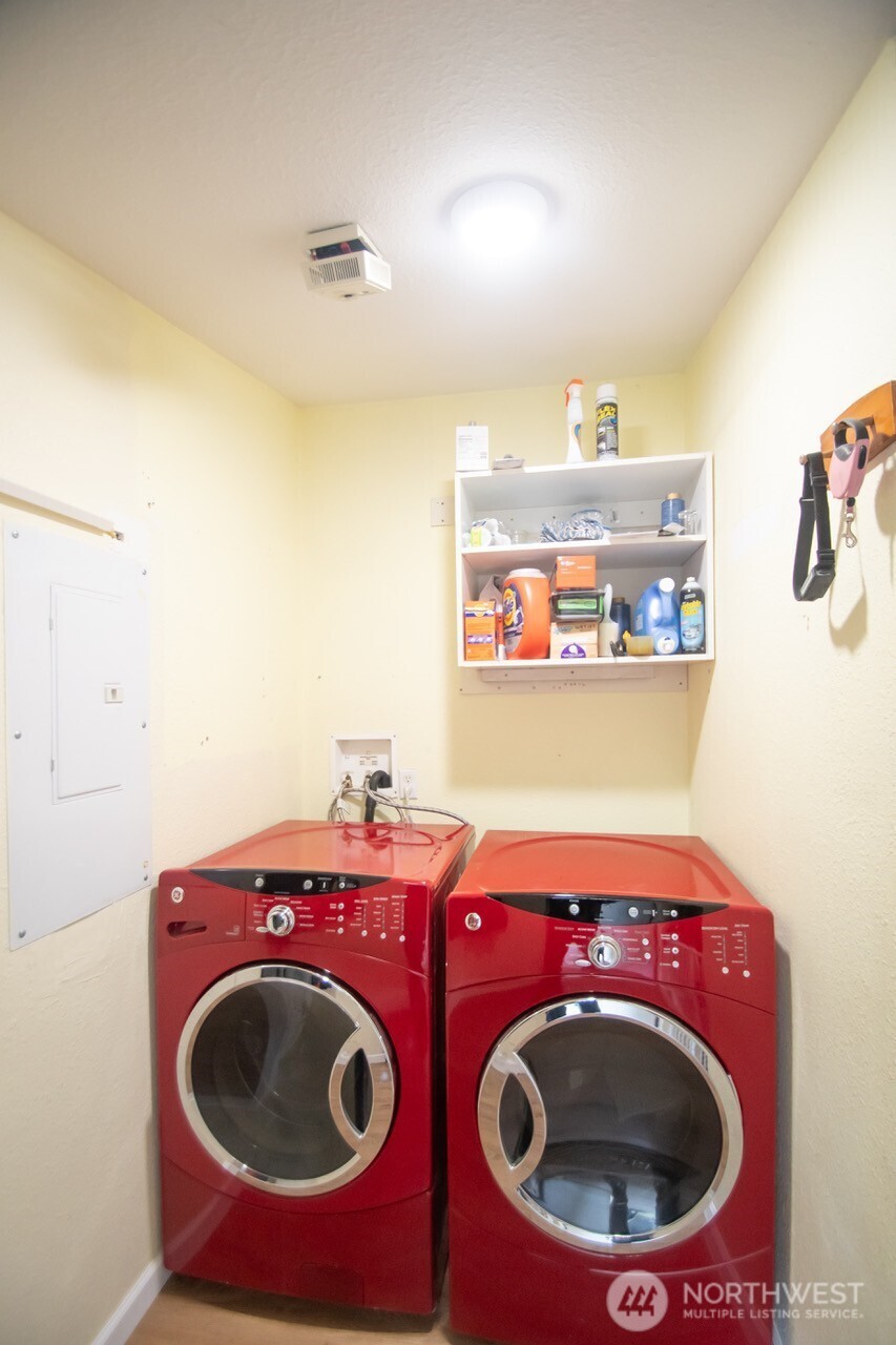 307 S 3rd Ave , Pe Ell, WA 98572