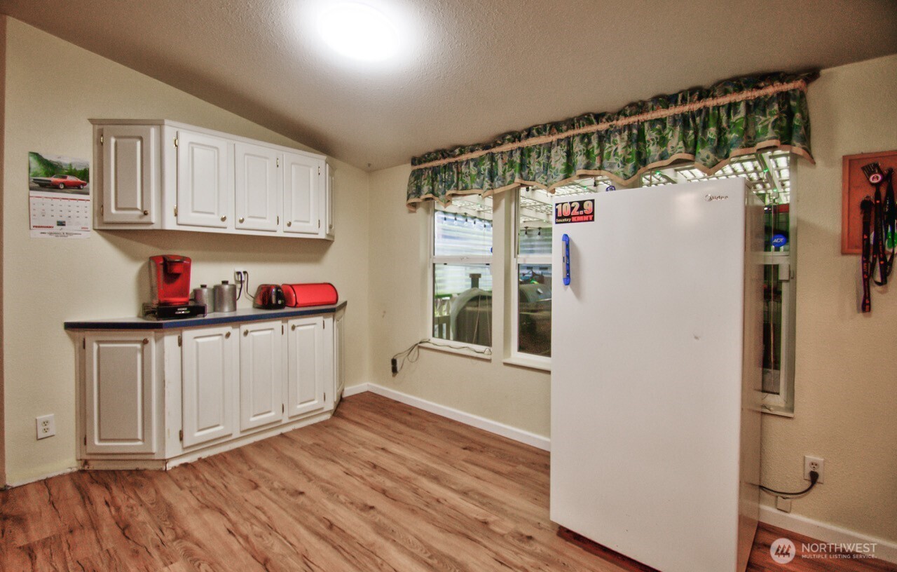 307 S 3rd Ave , Pe Ell, WA 98572