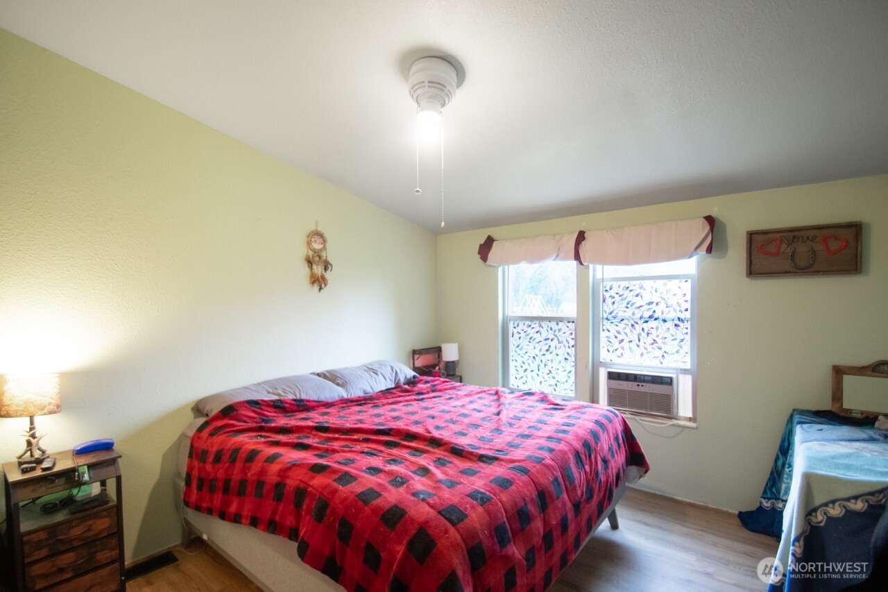 307 S 3rd Ave , Pe Ell, WA 98572