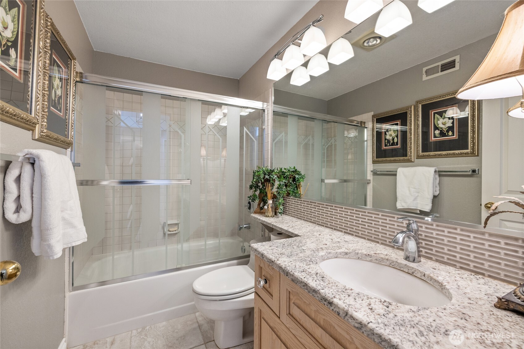 7336 Steilacoom Boulevard SW, Lakewood, WA 98499-1951