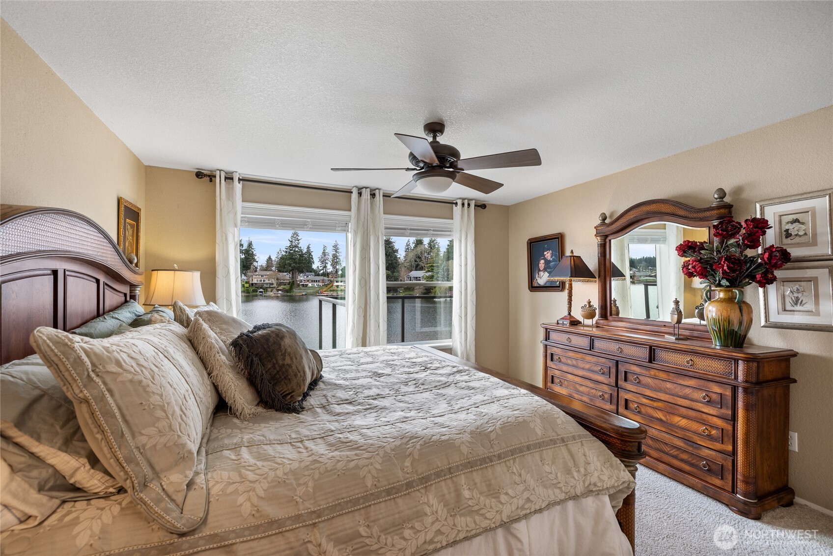 7336 Steilacoom Boulevard SW, Lakewood, WA 98499-1951