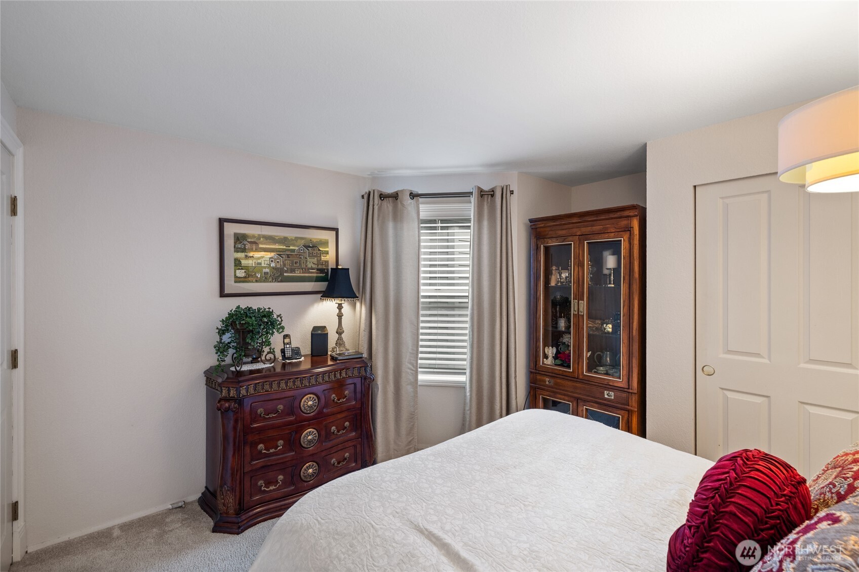 7336 Steilacoom Boulevard SW, Lakewood, WA 98499-1951