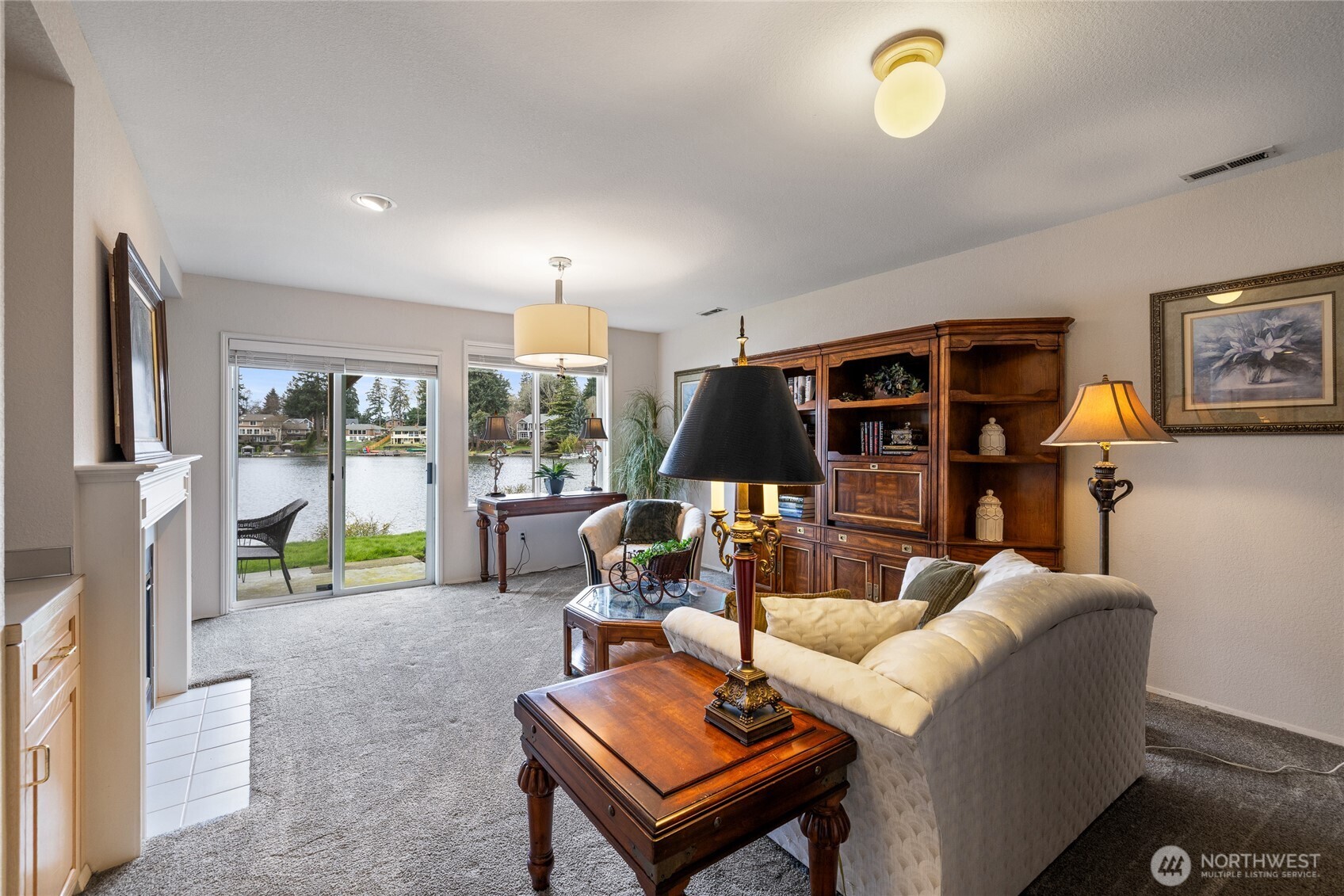 7336 Steilacoom Boulevard SW, Lakewood, WA 98499-1951