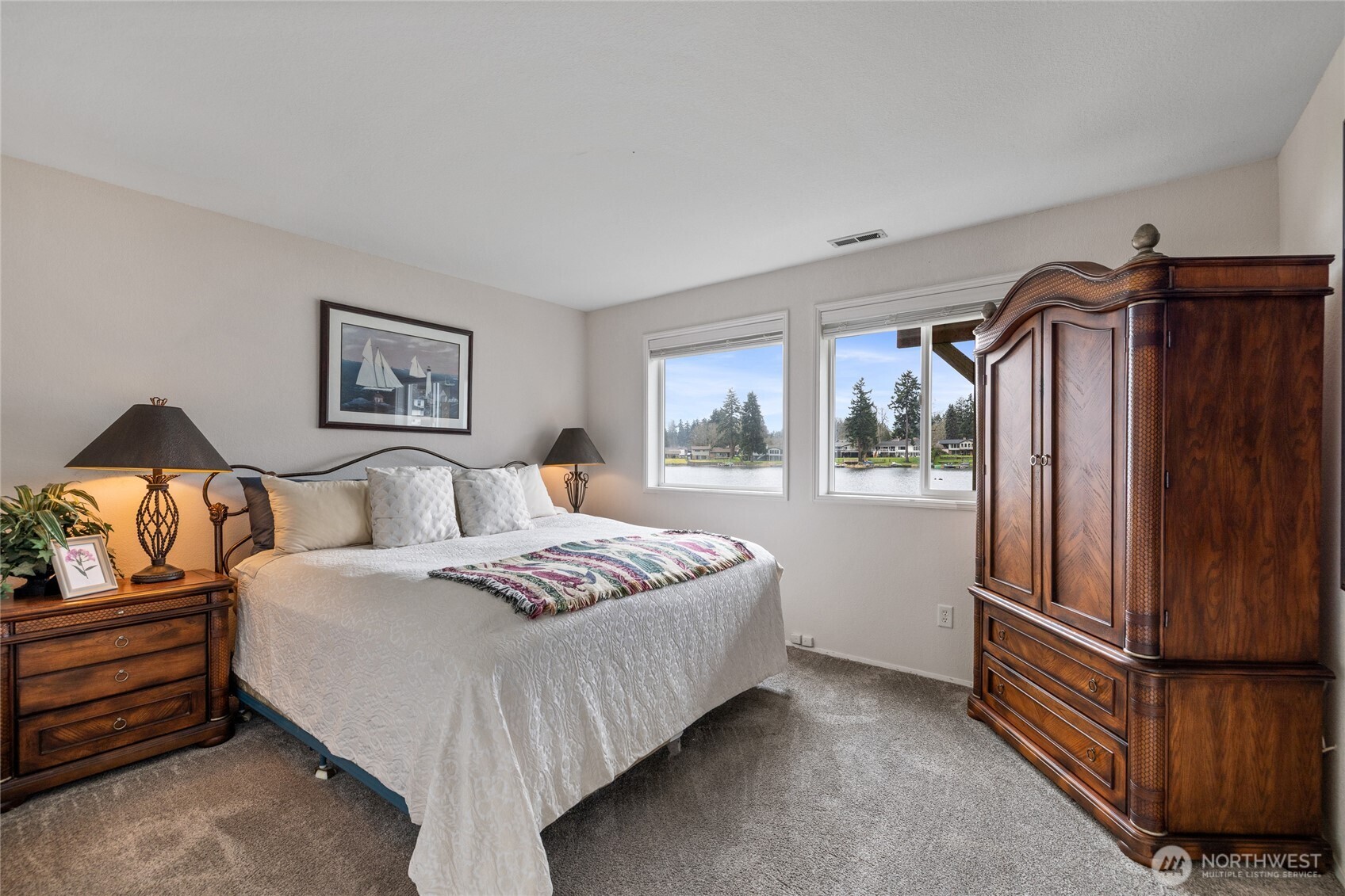 7336 Steilacoom Boulevard SW, Lakewood, WA 98499-1951