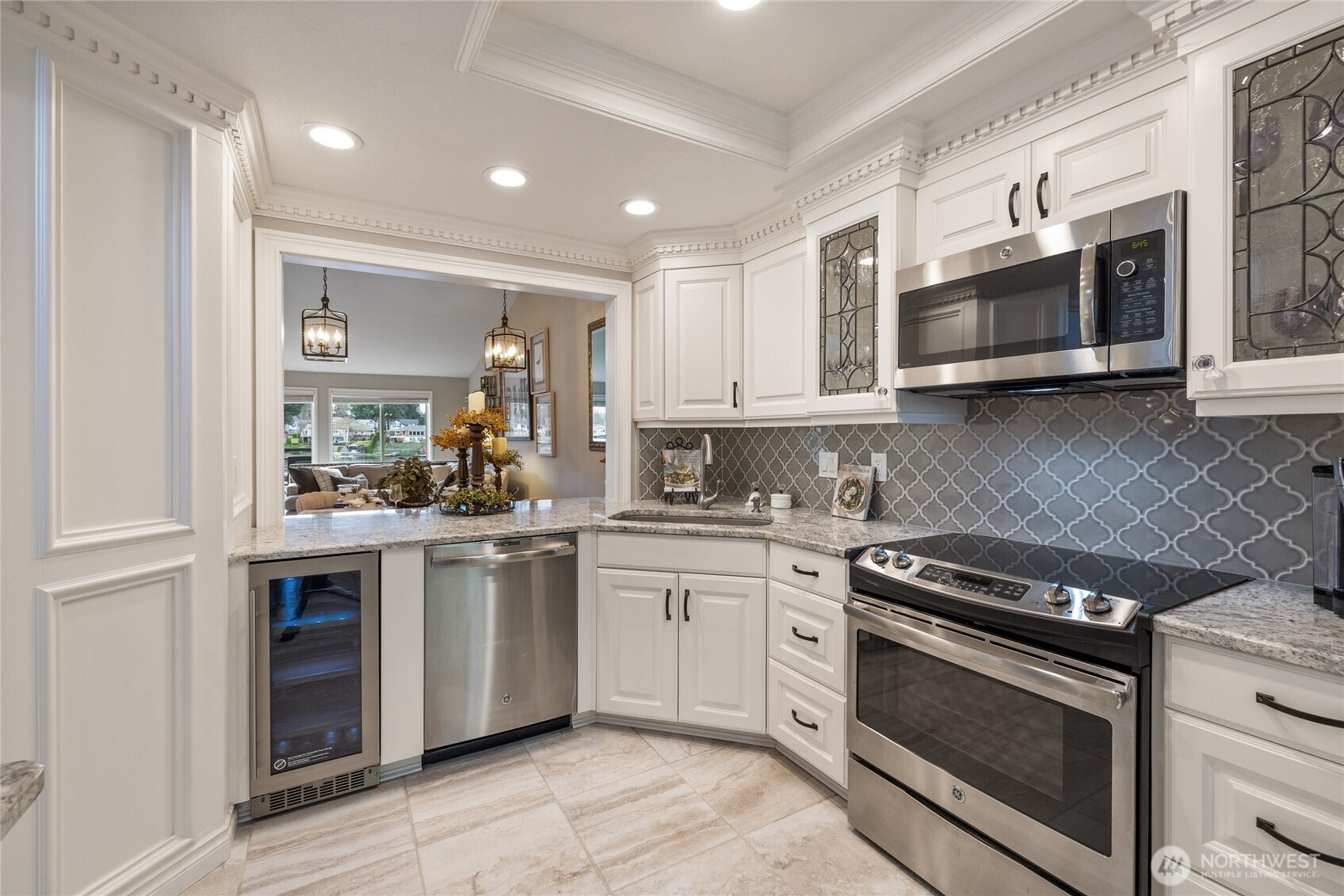 7336 Steilacoom Boulevard SW, Lakewood, WA 98499-1951