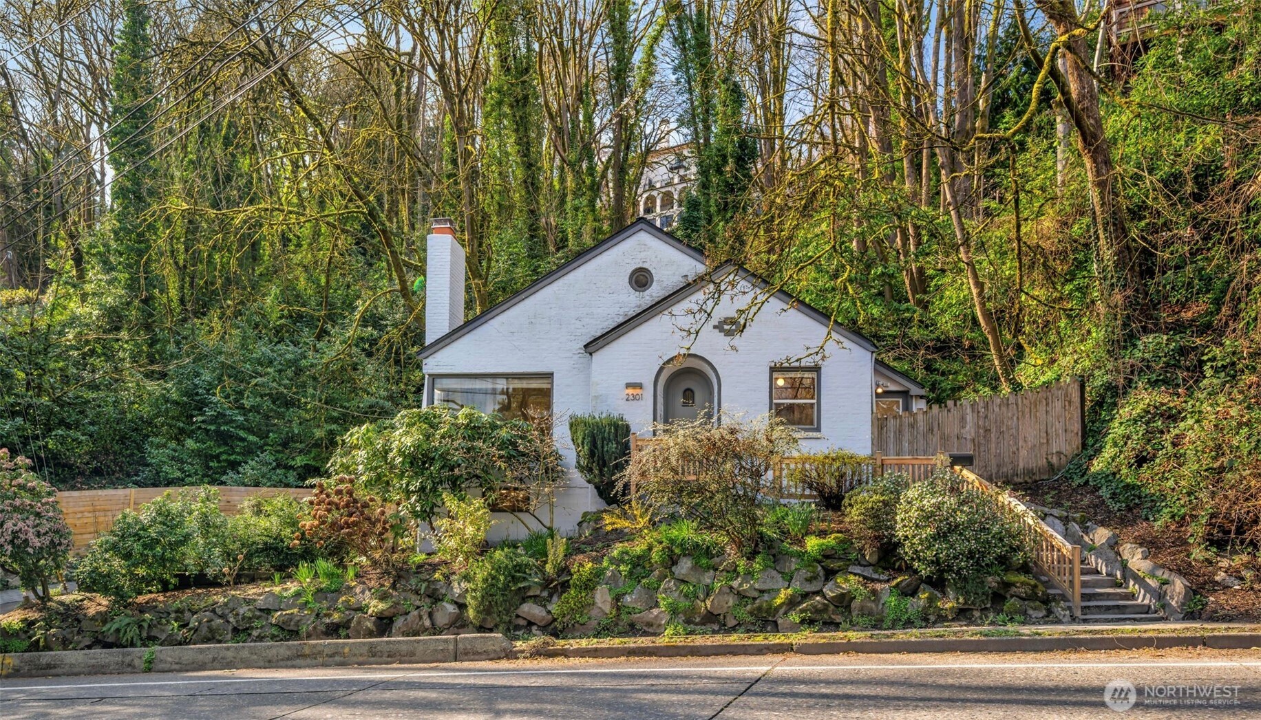 2301 Delmar Drive E, Seattle, WA 98102