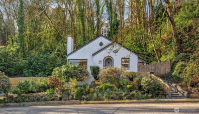 2301 Delmar Drive E, Seattle, WA 98102 - Photo 1