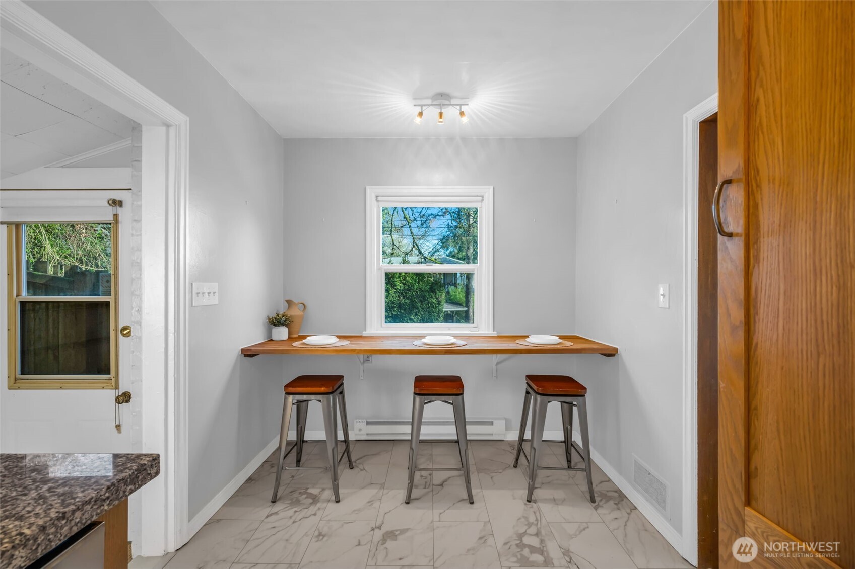 2301 Delmar Drive E, Seattle, WA 98102