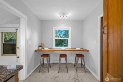 2301 Delmar Drive E, Seattle, WA 98102 - Photo 12