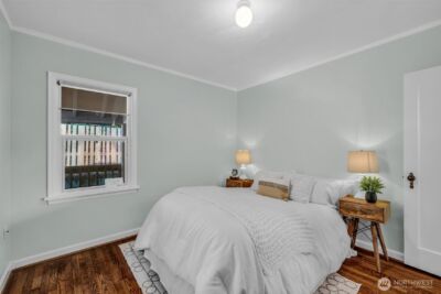 2301 Delmar Drive E, Seattle, WA 98102 - Photo 16