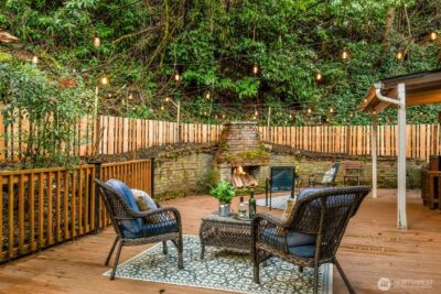 2301 Delmar Drive E, Seattle, WA 98102 - Photo 32