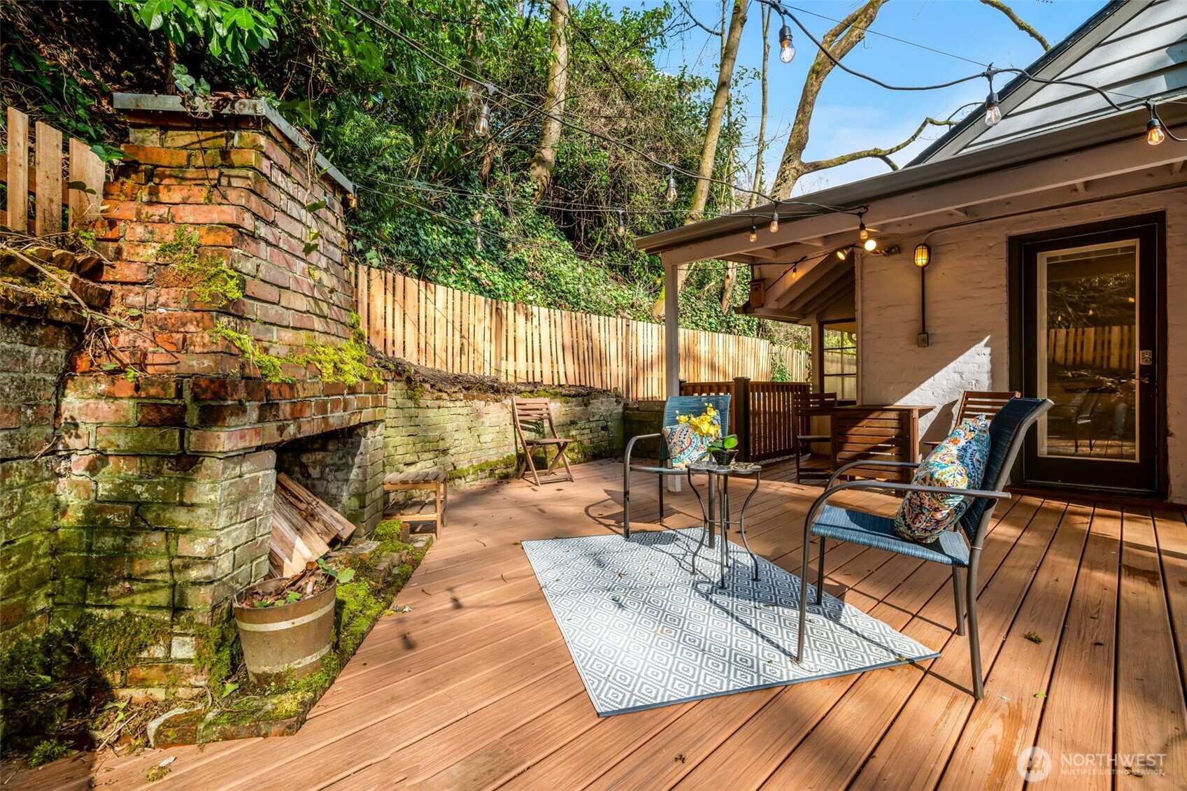 2301 Delmar Drive E, Seattle, WA 98102