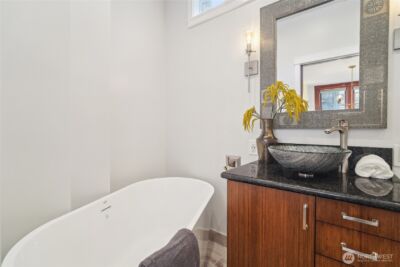 1420 N 50th Street , Seattle, WA 98103 - Photo 15