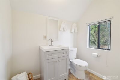 1420 N 50th Street , Seattle, WA 98103 - Photo 18