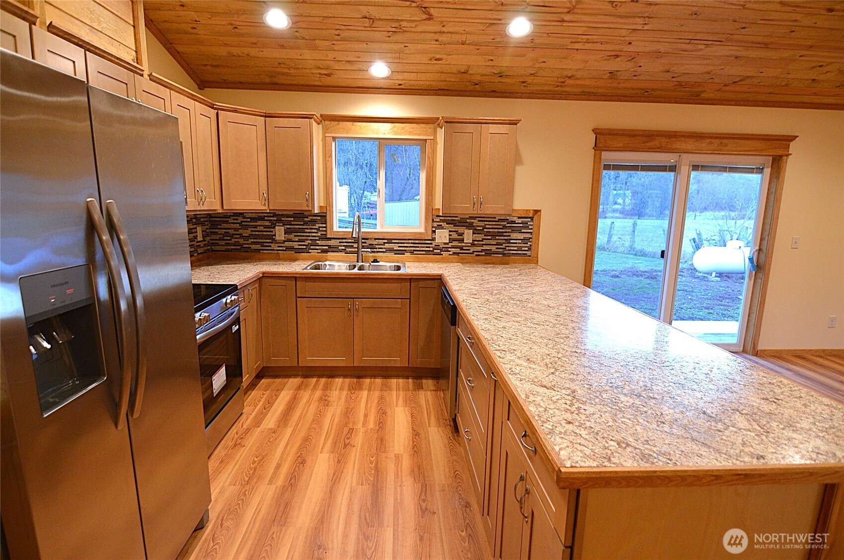 182 Frost Creek Road , Glenoma, WA 98336