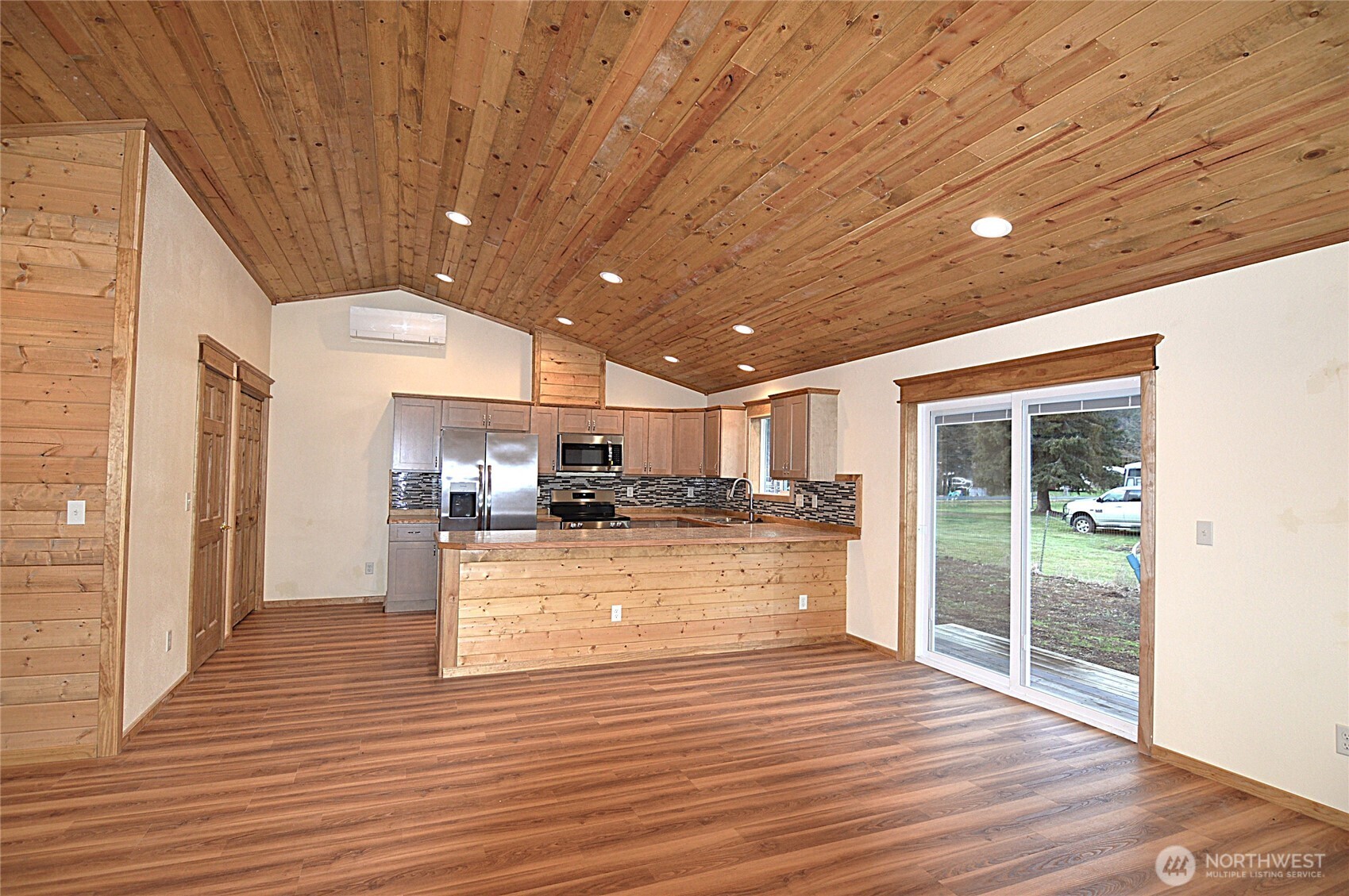 182 Frost Creek Road , Glenoma, WA 98336