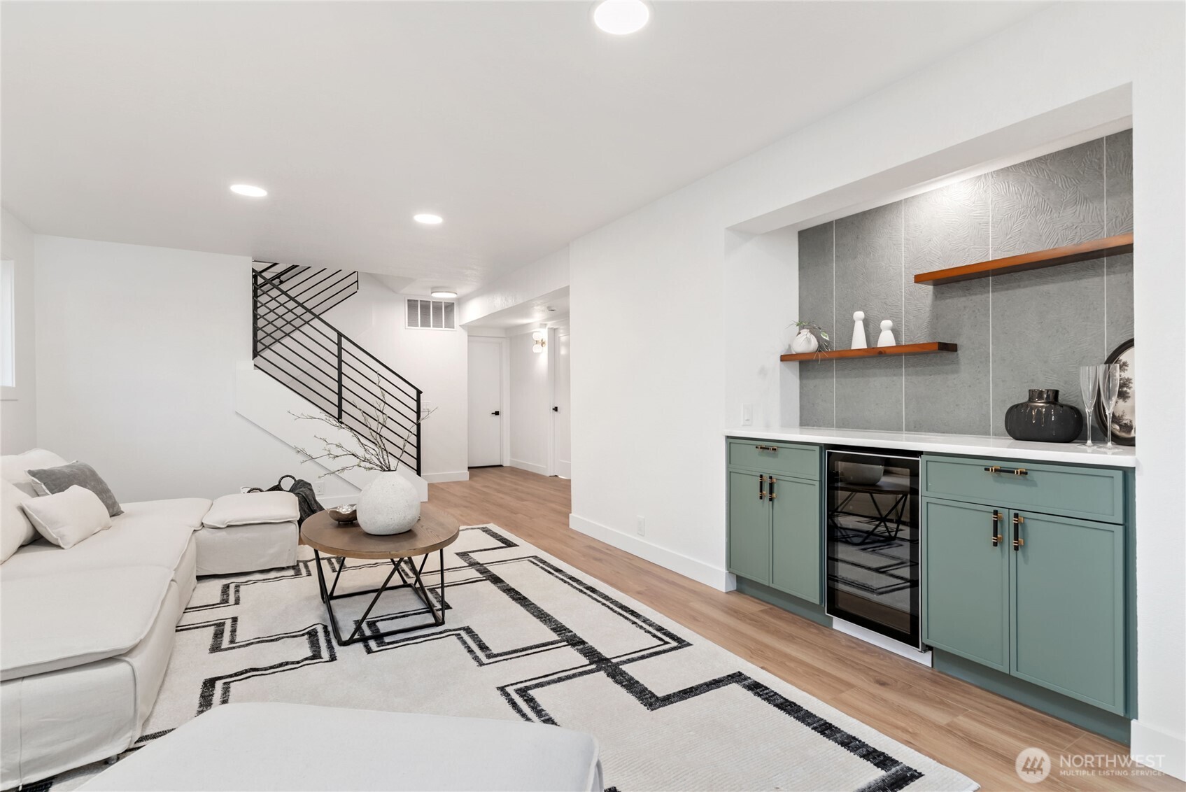 20733 Elberta Road , Lynnwood, WA 98036