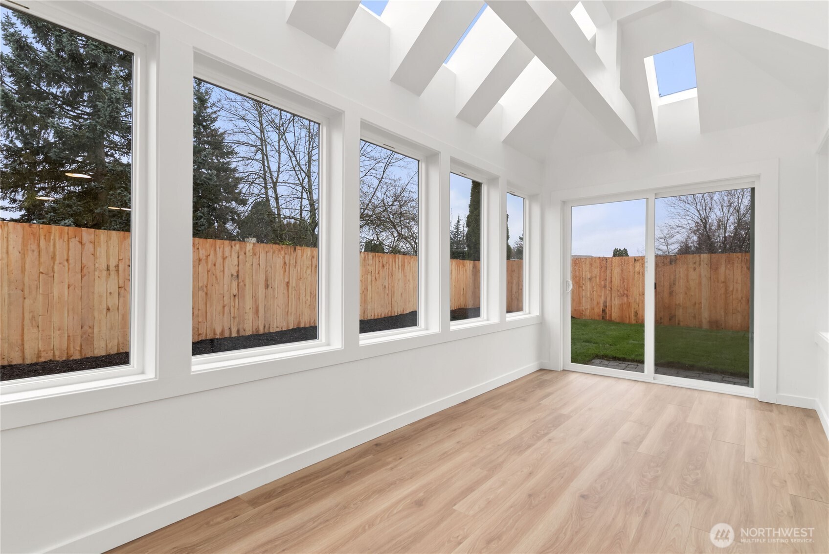 20733 Elberta Road , Lynnwood, WA 98036