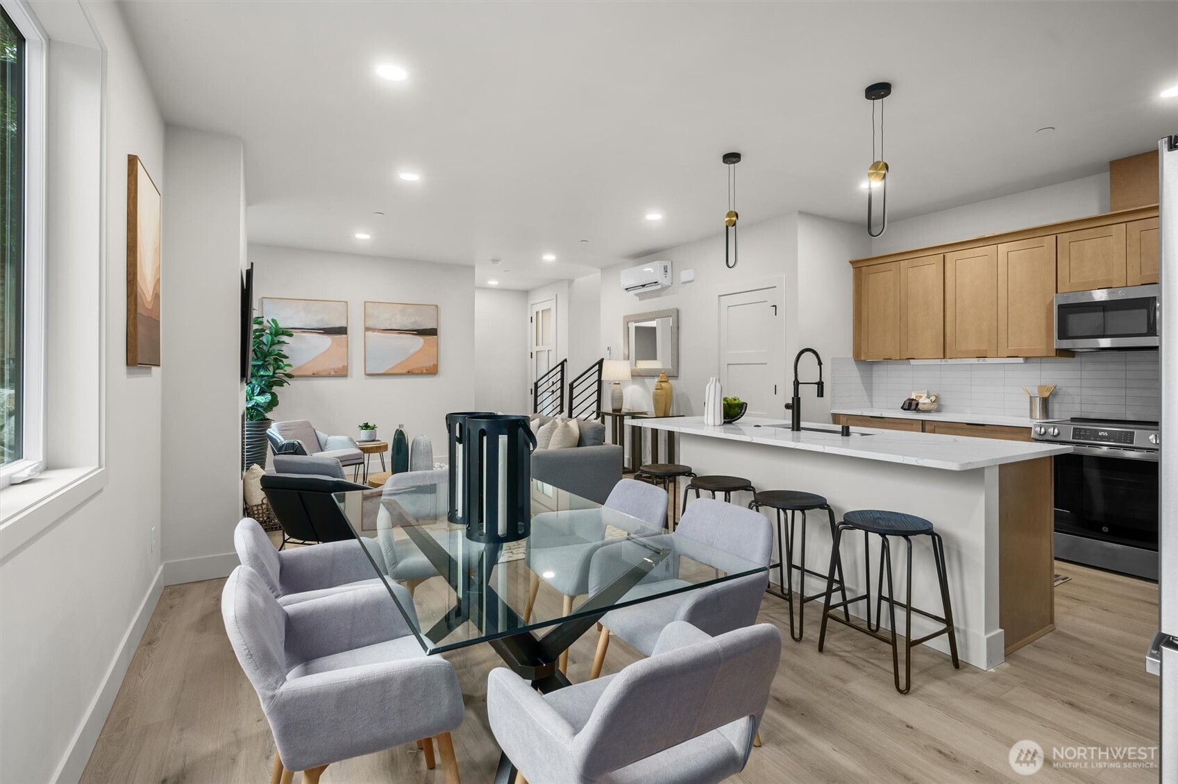 10829 104th Avenue NE, Kirkland, WA 98033