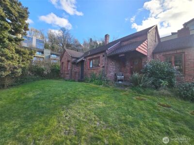 1603 Lakeview Boulevard E, Seattle, WA 98102 - Photo 2