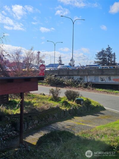 1603 Lakeview Boulevard E, Seattle, WA 98102 - Photo 3