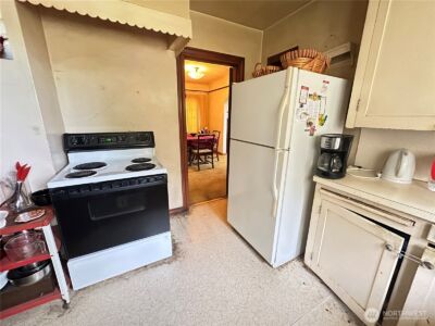 1603 Lakeview Boulevard E, Seattle, WA 98102 - Photo 8