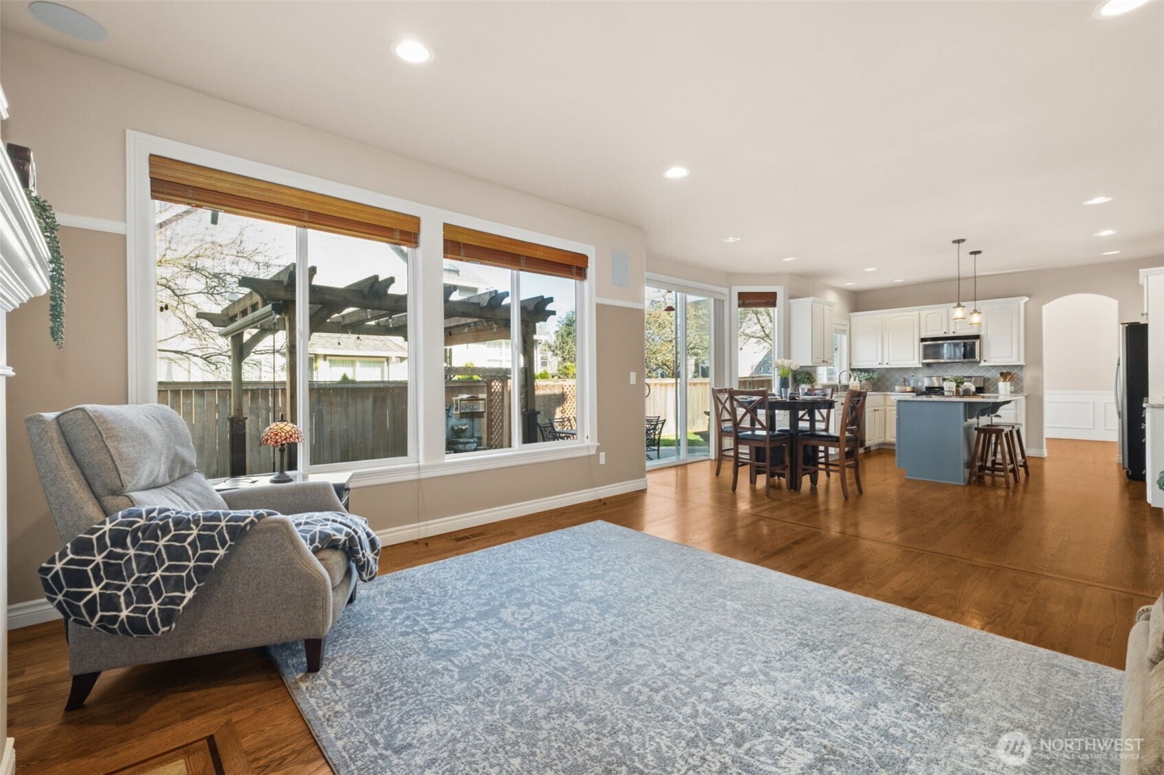 23834 SE 284th Street , Maple Valley, WA 98038