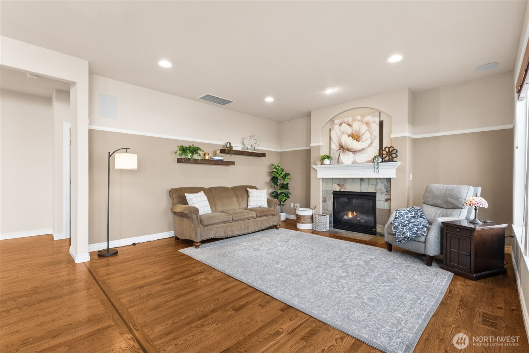 23834 SE 284th Street , Maple Valley, WA 98038