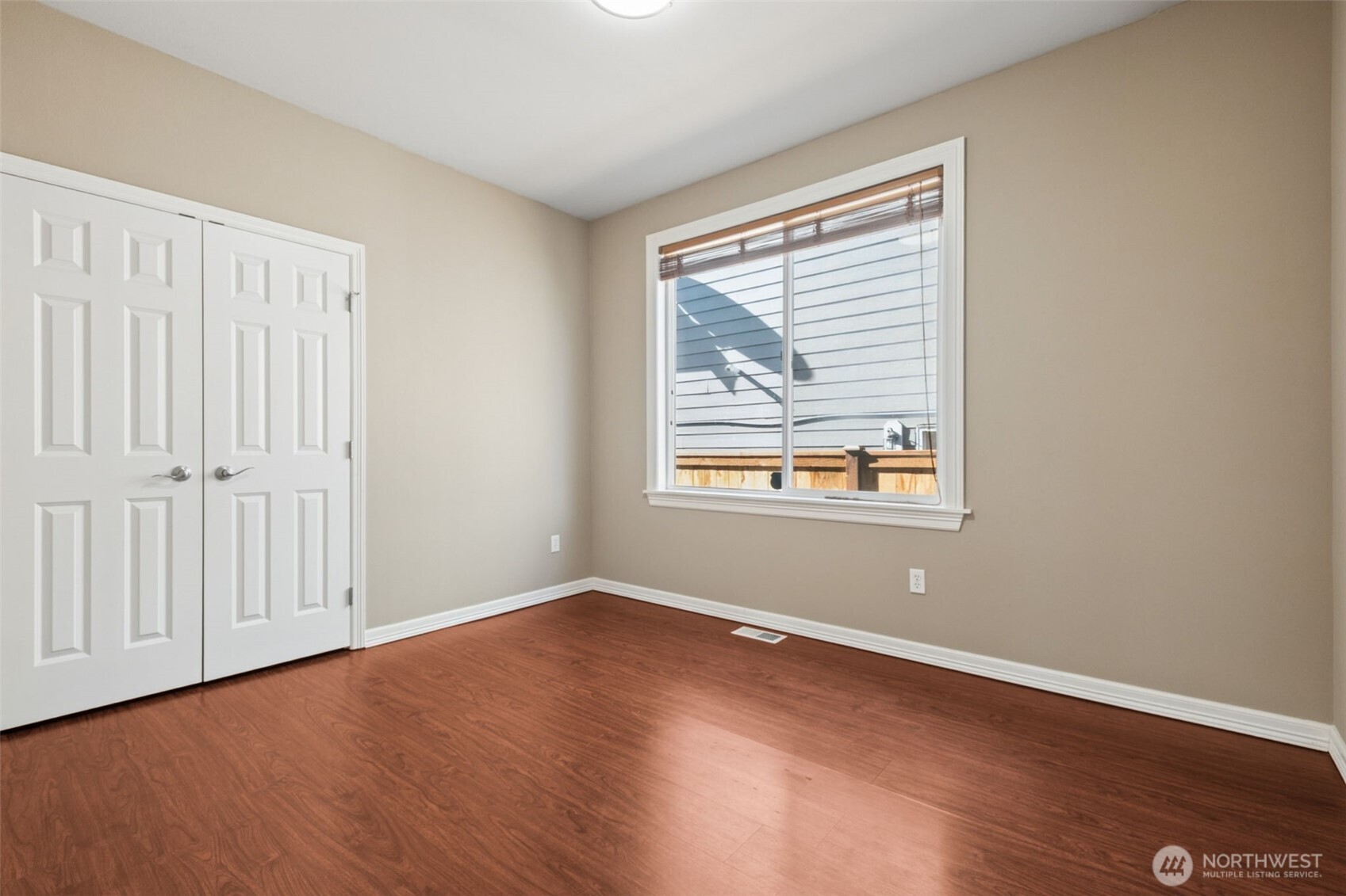 23834 SE 284th Street , Maple Valley, WA 98038