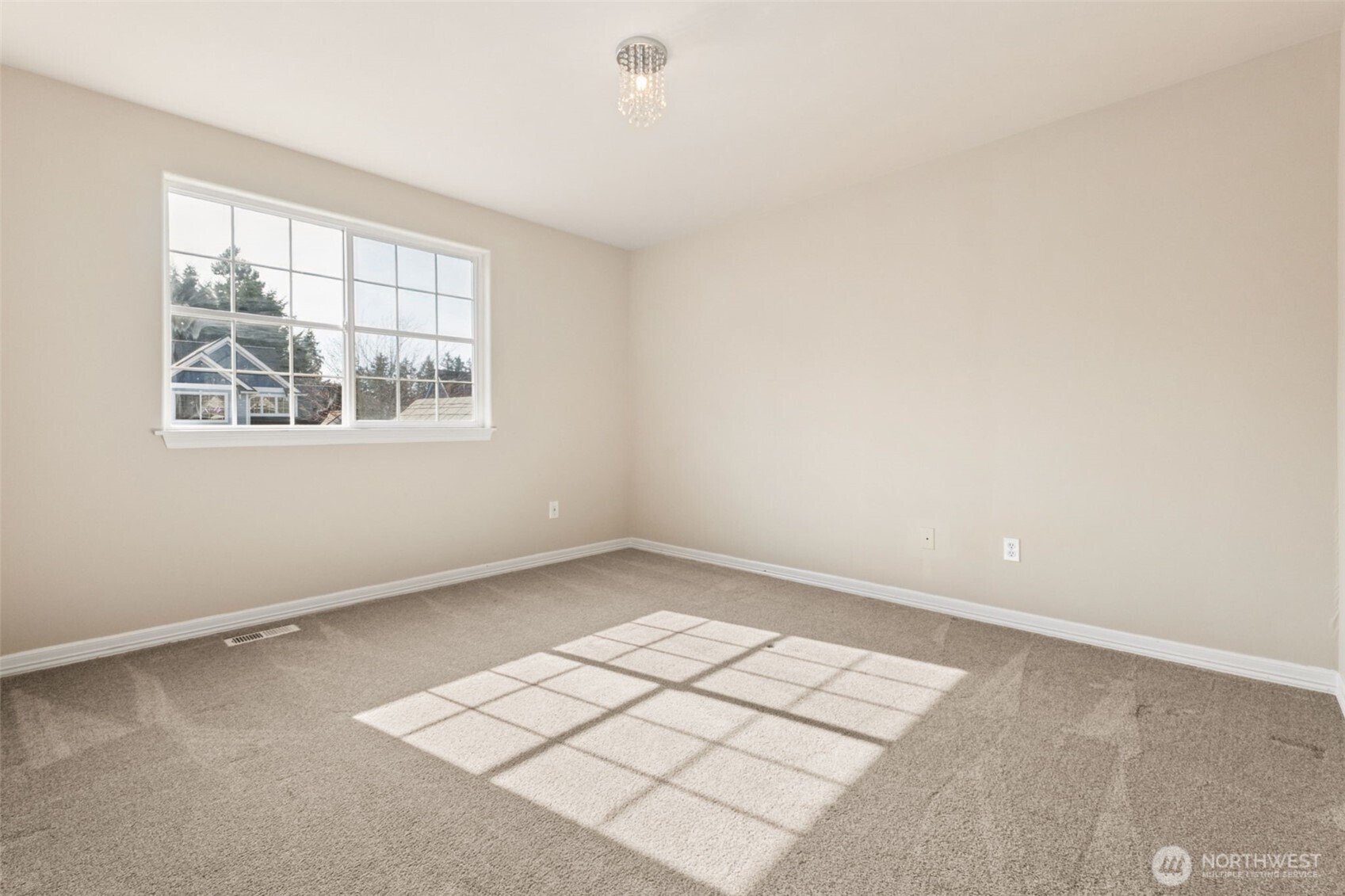 23834 SE 284th Street , Maple Valley, WA 98038