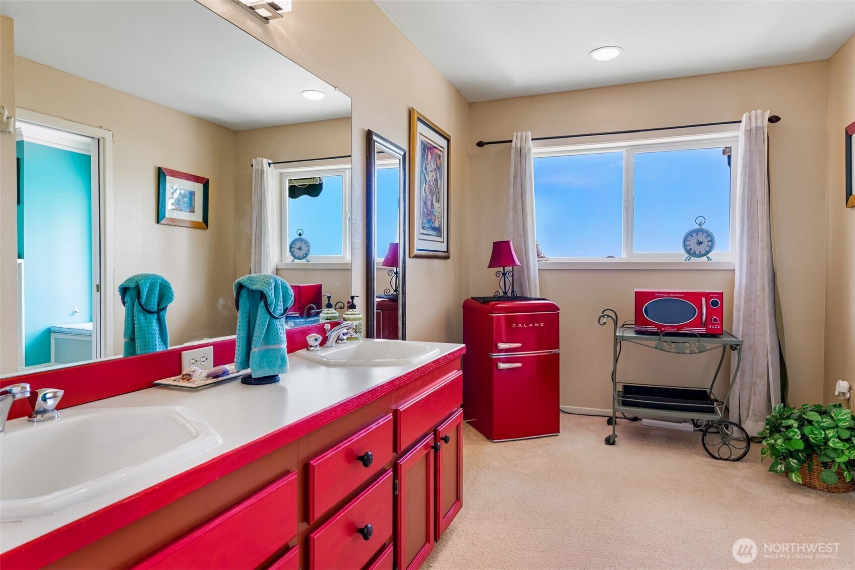 8613 Semiahmoo Drive , Blaine, WA 98230