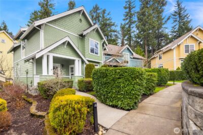 1944 NE Katsura Street , Issaquah, WA 98029