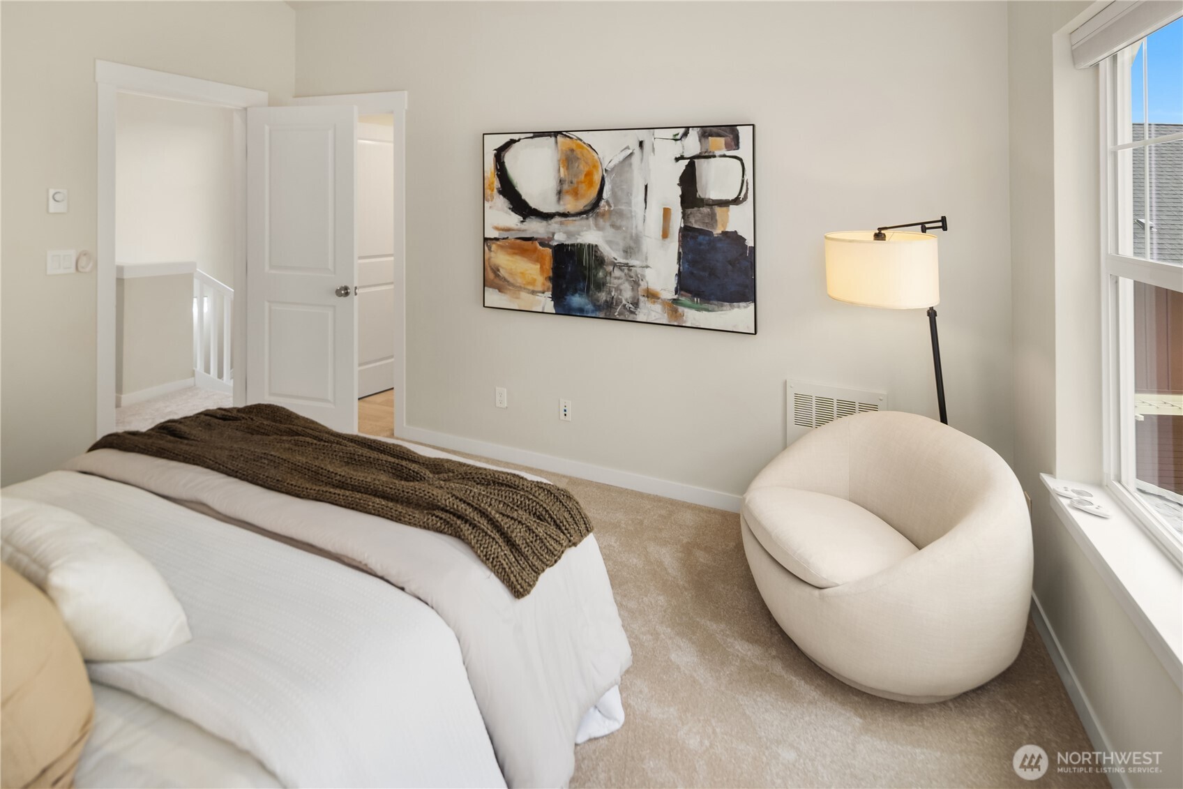 1944 NE Katsura Street , Issaquah, WA 98029