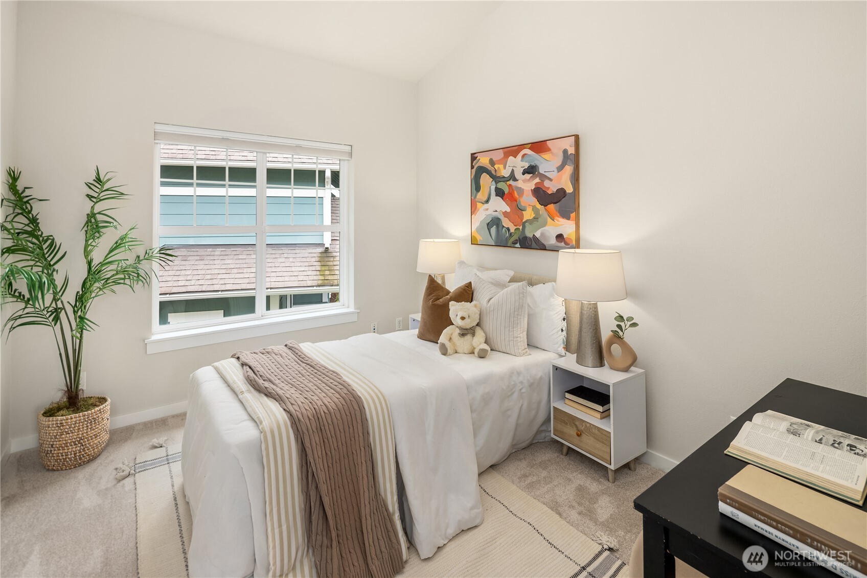 1944 NE Katsura Street , Issaquah, WA 98029