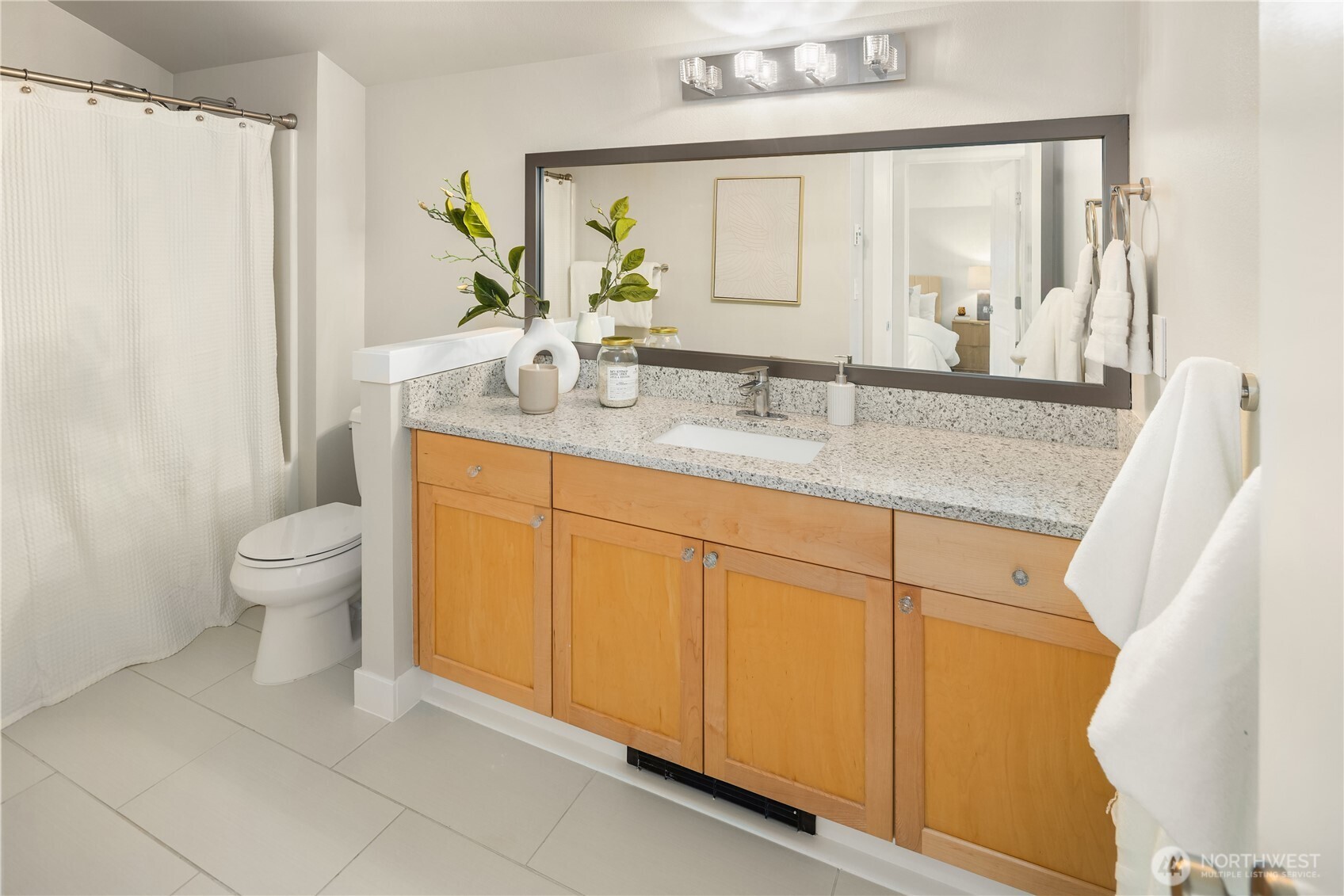 1944 NE Katsura Street , Issaquah, WA 98029