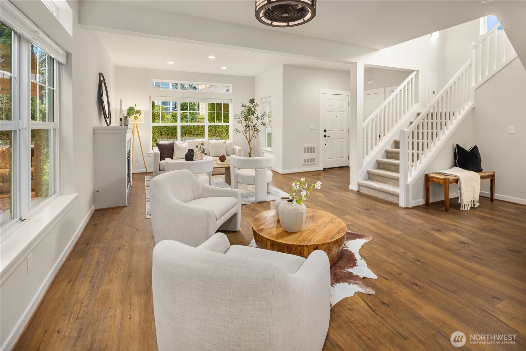 1944 NE Katsura Street , Issaquah, WA 98029