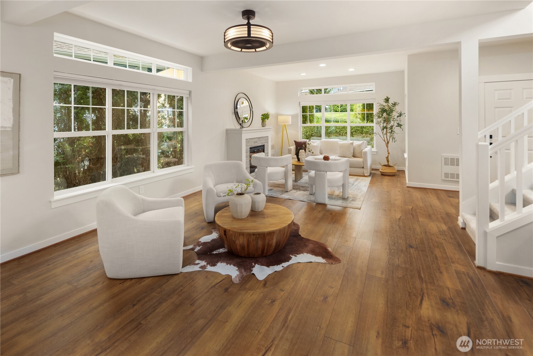 1944 NE Katsura Street , Issaquah, WA 98029