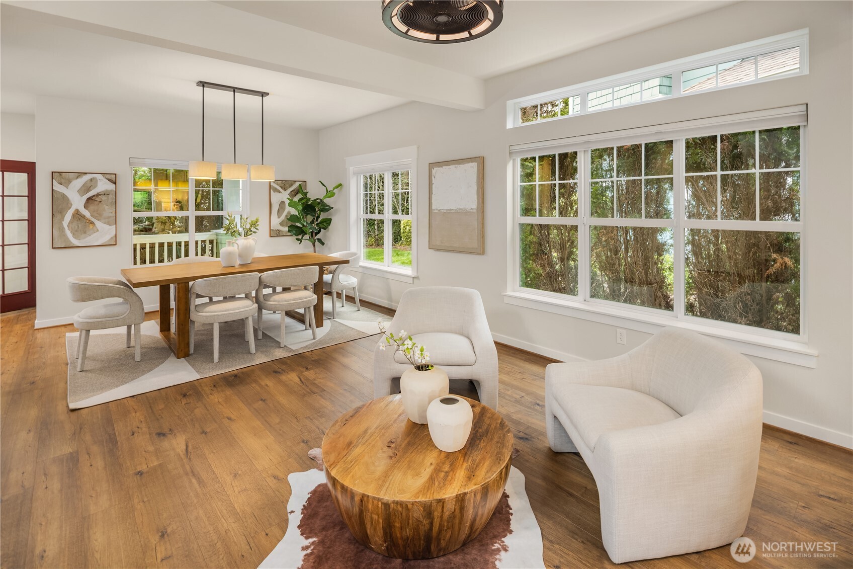 1944 NE Katsura Street , Issaquah, WA 98029