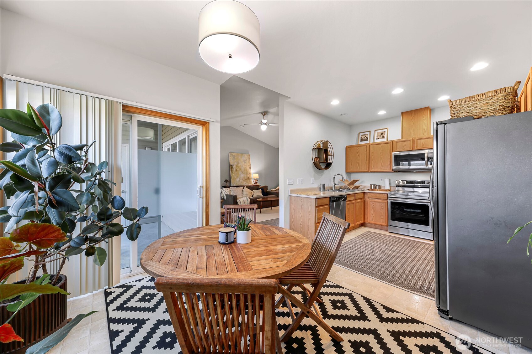 1305 Boon Street #209, Sumas, WA 98295