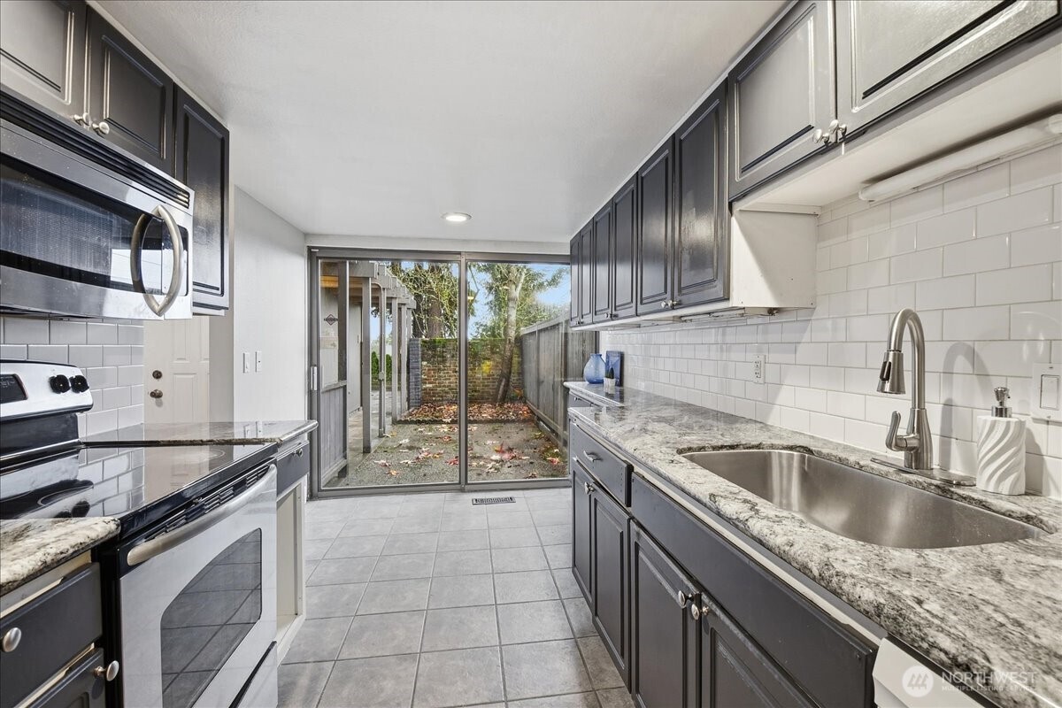 1596 Aberdeen Court SE, Renton, WA 98055