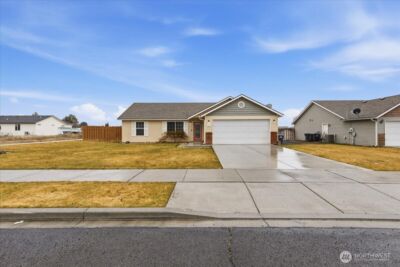 1101 W Luta Street , Moses Lake, WA 98837