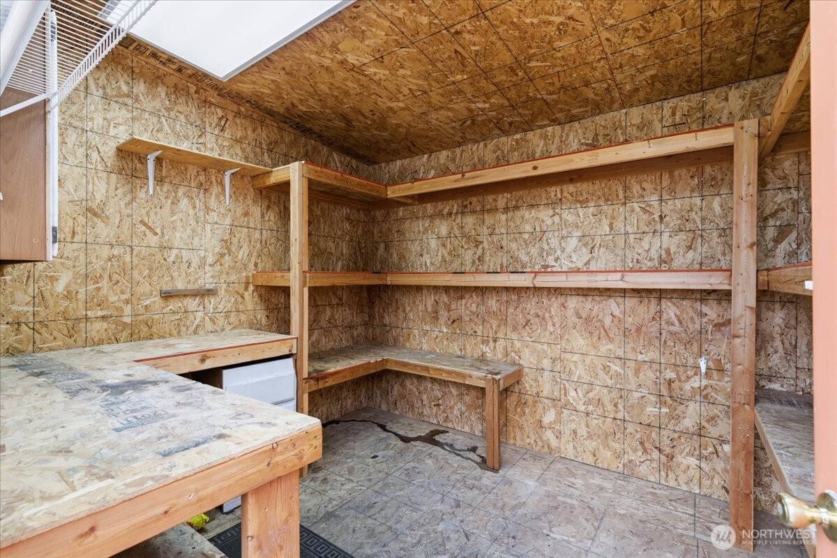 1101 W Luta Street , Moses Lake, WA 98837