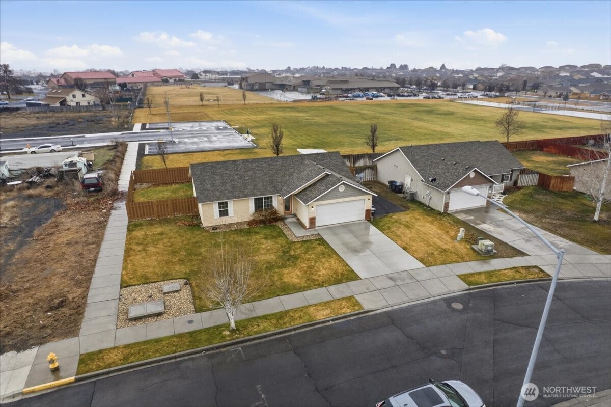 1101 W Luta Street , Moses Lake, WA 98837