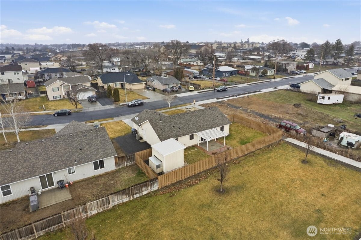 1101 W Luta Street , Moses Lake, WA 98837