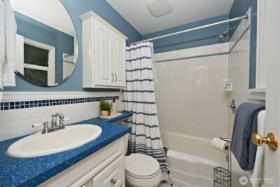 12019 B 25th Avenue NE, Seattle, WA 98125 - Photo 14