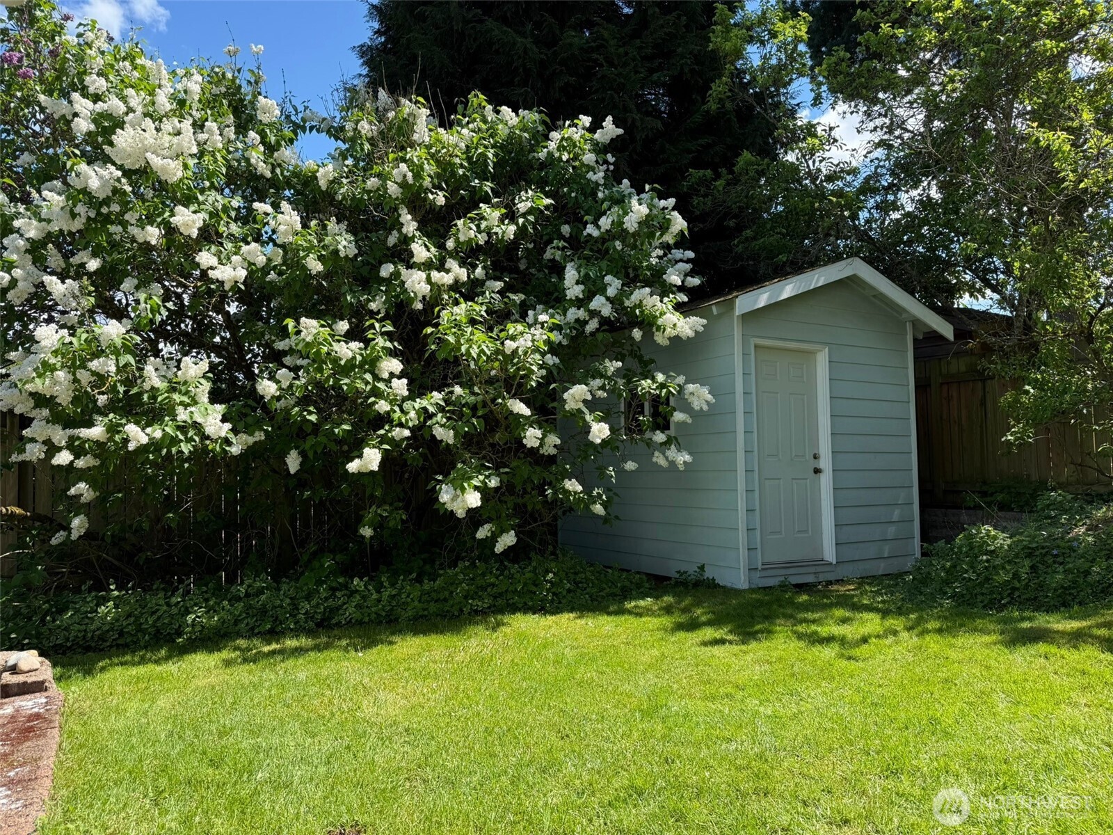 12019 B 25th Avenue NE, Seattle, WA 98125