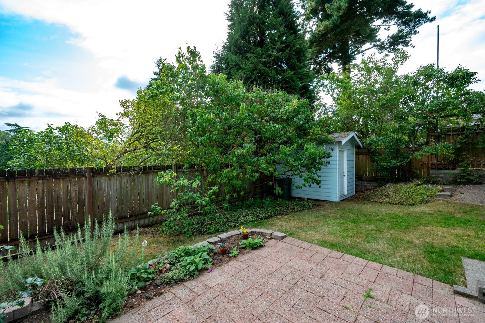 12019 B 25th Avenue NE, Seattle, WA 98125