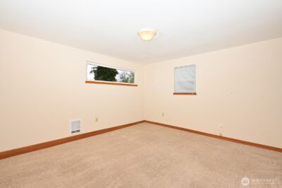 12019 B 25th Avenue NE, Seattle, WA 98125 - Photo 36